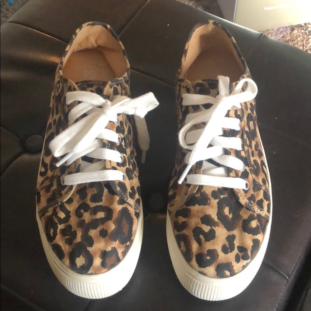 NEW LEOPARD PLATFORM SNEAKERS SIZE 10
